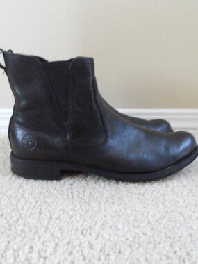 Timberland - Chelsea Black Boots Size 9